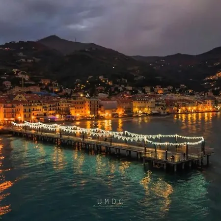 L'oasi Di Angelo A Pochi Passi Dal Mare, Solo Per Famiglie Alassio